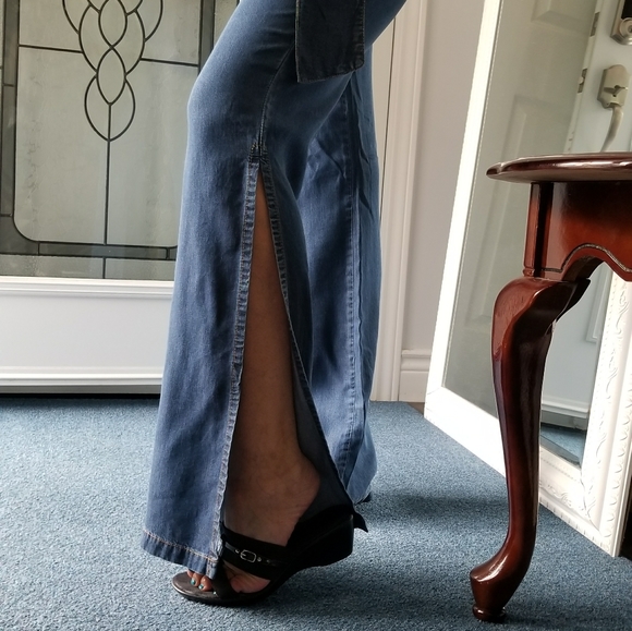 Studio F flare jeans - Picture 2 of 9